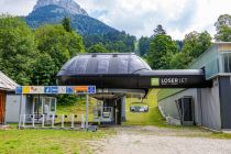 Die kuppelbare, schnelle Sesselbahn verfügt über Wetterschutzhauben (Bubbles) und bringt Dich im Winter ins Skigebiet Loser-Altaussee.  • © alpintreff.de - Christian Schön