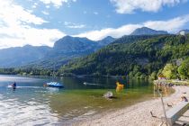 Bilder vom Grundlsee in der Steiermark - Der Badeplatz am Ostufer des Grundlsees. • © alpintreff.de - Christian Schön