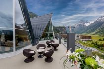 Aqua Dome - Längenfeld im Ötztal - Ob drinnen, auf dem Dach oder draußen – hier kommst Du zu Entspannung und Genuss. Buchen kannst Du natürlich eine wohltuende Wellness-Anwendung.  • © Aqua Dome