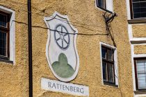 Irgendein Ort muss es sein – die kleinste Stadt Österreich. Diese Ehre wird Rattenberg im Alpbachtal in Tirol zuteil.  • © alpintreff.de - Silke Schön