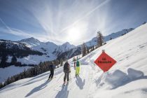 Skifahren im Alpbachtal und der Wildschönau - Die Abfahrten sind abwechslungsreich und spannend. Vorbei kommst Du stets an urigen Almen, auf deren Sonnenterrasse Du die Seele baumeln lassen kannst - um dann aufzubrechen ins nächste Ski-Abenteuer.  • © Ski Juwel Alpbachtal Wildschönau - shootandstyle.com