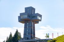 Hoch oben auf der Buchensteinwand - Seit 2014 ziert es den Gipfel der Buchensteinwand auf 1.456 Metern Höhe, von dem Du eine wunderbare Aussicht genießen kannst (vom Jakobskreuz aus natürlich noch besser). Auf den Buchenberg kommst Du zu Fuß oder natürlich mit der Bergbahn.  • © alpintreff.de - Silke Schön