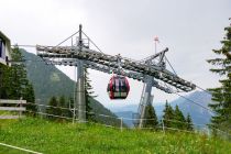 Gondel with a view - Die Bahn führt als einzige Zubringerbahn von Bichlbach ins Skigebiet Berwang-Bichlbach, das hauptsächlich auf der Berwanger Seite liegt.  • © alpintreff.de - Christian Schön