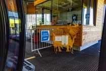 Mittelstation der Schatzbergbahn - Die Bahn ist im Sommer und im Winter geöffnet. Im Sommer ist die Bahn in der Kitzbüheler Alpen Sommer Card enthalten - was wirklich praktisch ist. An der Mittelstation kannst Du ausssteigen oder sitzenbleiben. • © alpintreff.de - Silke Schön