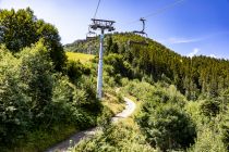 Streckenlänge Gaisberg - Die Streckenlänge vom Gaisberg-Sessellift beträgt 1.525 Meter. Dabei überwindet er 435 Höhenmeter. • © alpintreff.de - Silke Schön