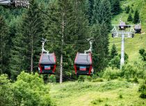 Die Einseilumlaufbahn ersetzte 2010 die Pendelbahn aus den 1960er Jahren. • © alpintreff.de - Christian Schön