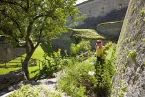 Ein ganz besonderer Ort für einen liebevoll gestalteten Kräutergarten ist wohl eine Festung.  • © TVB Kufsteinerland, Hannes Dabernig