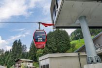 Gondelfrühstück in der Panoramabahn - Hier ein Bild an der Mittelstation. In der Panoramabahn kannst Du übrigens ein Gondelfrühstück genießen. • © alpintreff.de - Christian Schön