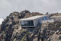 007 Elements - Sölden - Die Bergstation der Gaislachkogl-Bahn ist mehr als eine simple Bergstation. Oben auf dem Gipfel des Gaislachkogl entstanden einige Filmszenen des 24. James Bond-Films Spectre (2015).  • © Ötztal Tourismus, Ricardo Gstrein