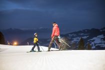 Am Reitherkogel hast Du die Möglichkeit, auf beleuchteten Pisten abends im Dunkeln skizulaufen. • © Alpbachtal Tourismus - shootandstyle.com