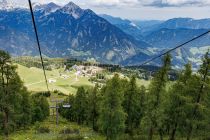 Blick auf die Hutterer Böden - Bei der Fahrt nach unten mit dem Höss-Express hast Du einen klasse Blick auf die Hutterer Böden. Im Winter ist der Weg über die Pisten auch schön. :-) • © alpintreff.de - Christian Schön