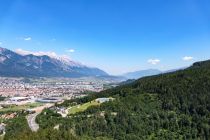 Der Ausblick nach "rechts" geht weit ins Innstal hinein. Im Hintergrund die Nordkette. • © alpintreff.de - Christian Schön