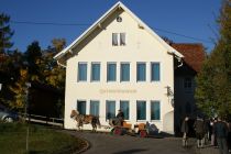 In diesem Haus in Seeg im Allgäu befindet sich das Heimatmuseum.  • © Tourist-Info Honigdorf Seeg