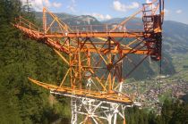 Alte Ahornbahn von 1968 in Mayrhofen - Stütze 2 und 1 waren recht eng beieinander. Die neue Bahn kommt mit einer Stütze an der Stelle aus, verfügt dafür aber vor der Bergstation über eine weitere Stütze. • © alpintreff.de / christian Schön