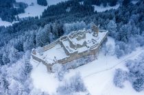 Die Burg Eisenberg im Winter.  • © <a href="https://www.loc-hoang-photography.de/" target="_blank">Loc Hoang</a>