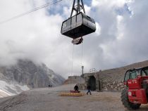 Gletscherbahn Zugspitze - ... und in Aktion ... • © alpintreff.de / christian Schön