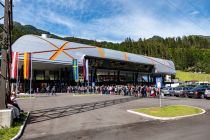 Schlossalmbahn Bad Hofgastein - Förderleistung ist nicht alles. Lange Schlangen bilden sich trotzdem vor der Kasse. • © alpintreff.de / christian Schön