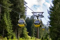 Senderbahn Angertal - Wanderschaukeltag: An den Wanderschaukeltagen im Sommer sind die Bahnen Stubnerkogel, Senderbahn, Kaserebenbahn und Schlossalmbahn geöffnet, so dass man von Bad Gastein über das Angertal und die Schlossalm bis nach Bad Hofgastein kommen kann. • © alpintreff.de / christian Schön