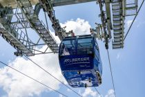 Funitel Galzigbahn - St. Anton am Arlberg - Bergbahn-Bilder - Im Jahr 2006 wurde die alt-ehrwürdige Pendelbahn Galzig aus dem Ursprungsbaujahr 1937 durch die heutige Galzigbahn in Funitel-Bauweise ersetzt.
 • © alpintreff.de - Christian Schön