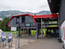 Los gehts von der zentrumsnahen Talstation der Iselerbahn. Für Ortsgäste kann das Auto also stehenbleiben. • © alpintreff.de / christian schön