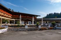 Alpen Caravanpark Tennsee - Ein großes Restaurant für alle, die nicht selber kochen oder auch mal einen Kaffe trinken wollen. • © alpintreff.de / christian Schön