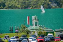 Das Cafe Leuchtturm befindet sich am östlichen Badestrand am Achensee.  • © alpintreff.de - Christian Schön