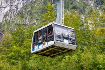 Die Dachstein-Krippenstein-Seilbahn 1 während der Ankunft Richtung Talstation. • © alpintreff.de - Christian Schön