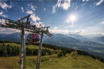 Sonnige Aussichten aus der Panoramabahn am Patscherkofel. • © Innsbruck Tourismus / Markus Mair