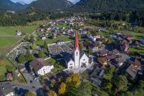 Blick auf Breitenwang in der Naturparkregion Reutte. • © TVB Naturparkregion Reutte