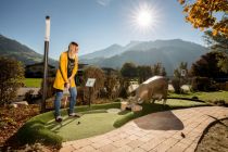 In Zell am Ziller findest Du außergewöhnliche Minigolfbahnen. • © Freizeitpark Zell am Ziller