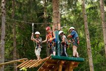 Etwas Mut gehört dazu, den Hochseilgarten zu absolvieren. • © Alpbachtal Tourismus