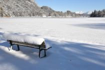 Winter am Reintalersee in Kramsach. • © Alpbachtal Tourismus, Bernhard Berger