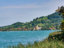 Blick über den Schliersee auf den gleichnamigen Ort. © alpintreff.de - Christian Schön Blick über den Schliersee auf den gleichnamigen Ort. © alpintreff.de - Christian Schön