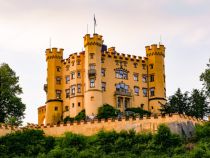 Schloss Hohenschwangau im Sommer 2018. • © Christian Schön