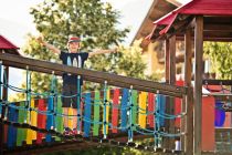 Viel Spaß auf dem Erlebnisspielplatz an der Talstation der Gondelbahn! • © Tourismusverband St. Johann in Salzburg / Mirja Geh