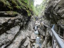 Eine schöne Klamm erwartet Dich in Sonthofen. • © Karina Schaaf