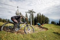 Der größte Bikepark der Region befindet sich in Mutters auf der Muttereralm. • © Innsbruck Tourismus / Erwin Haiden