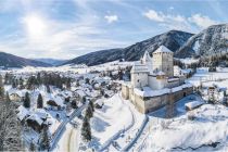 Auch im Winter eine Pracht und besuchbar: die Burg Mauterndorf. • © Salzburger Burgen und Schlösser