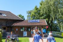 Der Eingangsbereich des Strandbades Chieming. • © alpintreff.de - Christian Schön