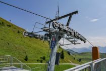 An der Bergstation der DSB Alpenhaus im Sommer. • © alpintreff.de / christian schön