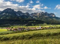 Ellmau vor dem Panorama vom Wilden Kaiser © Daniel Reiter / Peter von Felbert Ellmau vor dem Panorama vom Wilden Kaiser © Daniel Reiter / Peter von Felbert