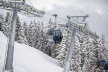 Die Gondeln der Finkenberger Almbahn im Zillertal. • © Archiv Tourismusverband Tux-Finkenberg, Johannes Sautner, shootandstyle.com