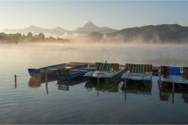 Tretboote am Weißensee leihen... • © Füssen Tourismus und Marketing / Klaus-Peter Kappest