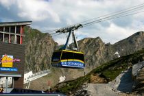 Gipfelbahn Kaprun am Kitzsteinhorn: Mit ihr geht es auf 3.029 Meter. • © alpintreff.de / christian schön