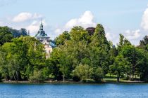 Der Toscana Park liegt direkt am Ufer des Traunsees, das Gebäude ist der [:104656::Toscana Congress:]. • © alpintreff.de - Christian Schön