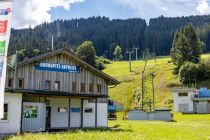 Die Talstation des Hornspitz-Express in Gosau im Sommer. • © alpintreff.de - Christian Schön