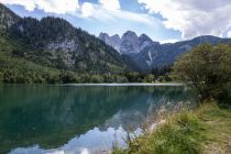 Der Gosaustausee liegt etwa 3 km vor dem Vorderen Gosausee. • © alpintreff.de / christian schön