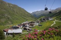 Obergurgl im Ötztal ist auch im Sommer ein Bergjuwel.  • © Ötztal Tourismus, Photo Lohmann