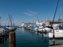 Der Hafen von Friedrichshafen am Bodensee • © alpintreff.de / christian schön