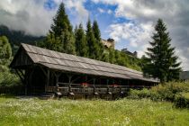 Die Punbrugge in Heinfels, unterhalb der Burg. • © TVB Osttirol, Leiter Peter